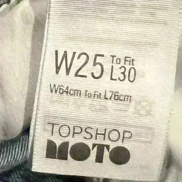 Topshop Hayden Distressed Blue Jeans. Size 25”, 100% cotton. - Picture 7 of 10